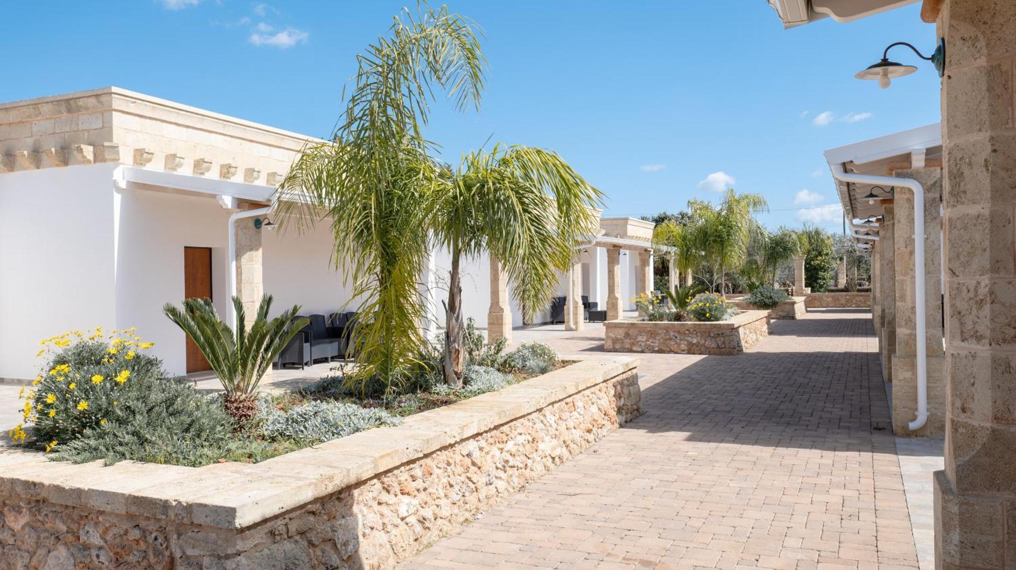 Borgo Specchia Natural Resort ภายนอก รูปภาพ