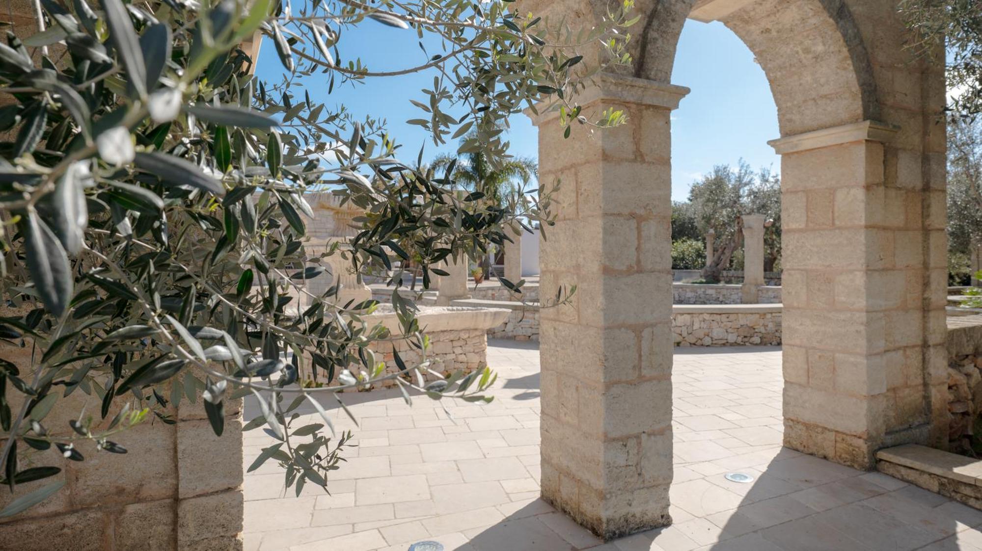 Borgo Specchia Natural Resort ภายนอก รูปภาพ