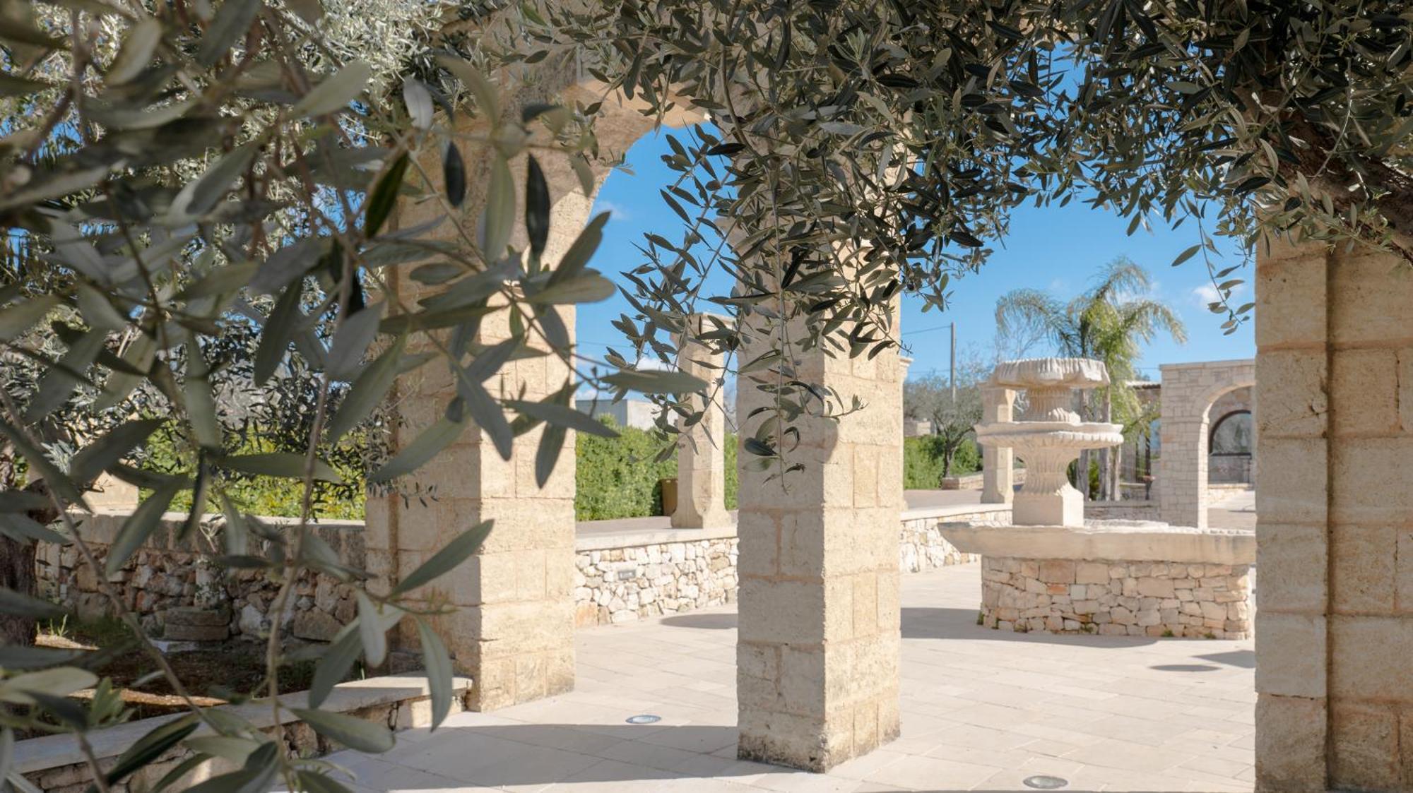 Borgo Specchia Natural Resort ภายนอก รูปภาพ